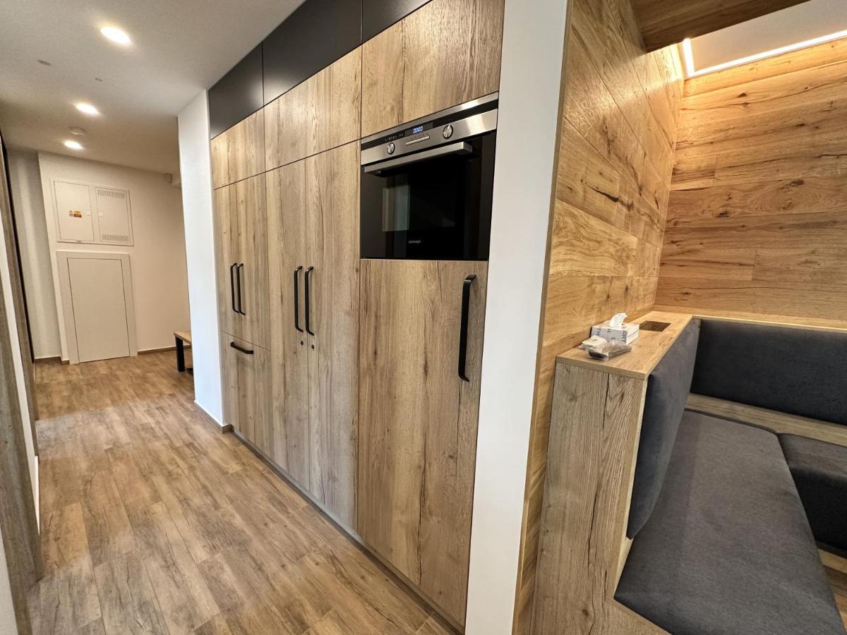 Apartmany Barth Holiday - Rezidence Maj بيتس بود سنيزكو المظهر الخارجي الصورة